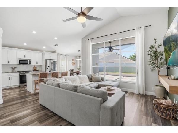 12219 Bishopsford Drive Tampa FL 33626 TB8498118 image11