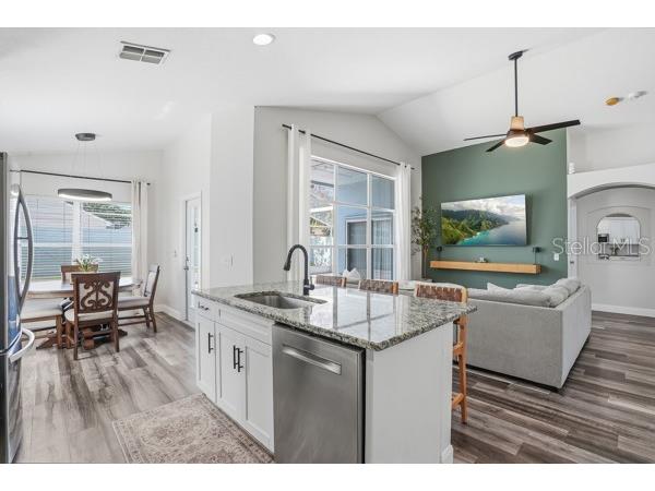 12219 Bishopsford Drive Tampa FL 33626 TB8498118 image14