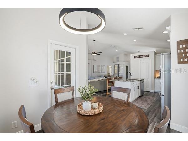 12219 Bishopsford Drive Tampa FL 33626 TB8498118 image21