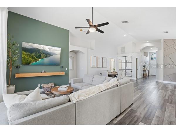 12219 Bishopsford Drive Tampa FL 33626 TB8498118 image22