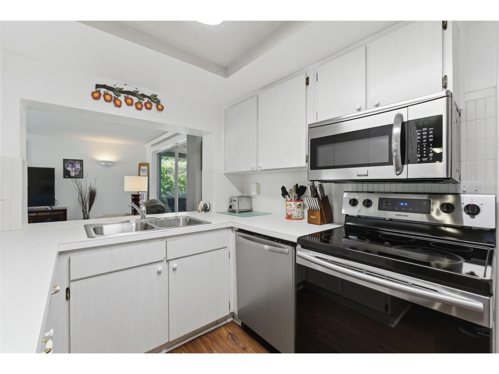 12219 Quail Run Row Bayonet Point FL 34667 W7886181 image18
