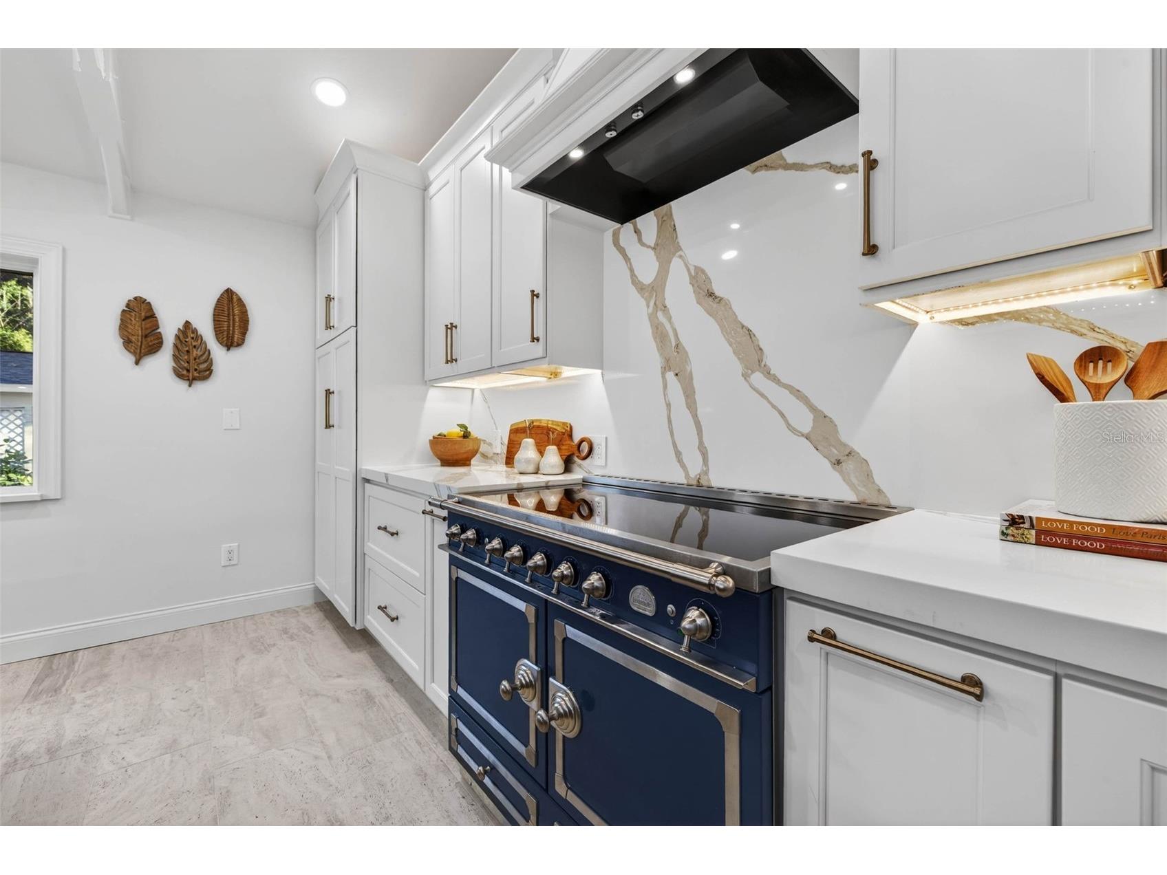 1222 Brightwaters Boulevard NE Saint Petersburg FL 33704 TB8450175 image20