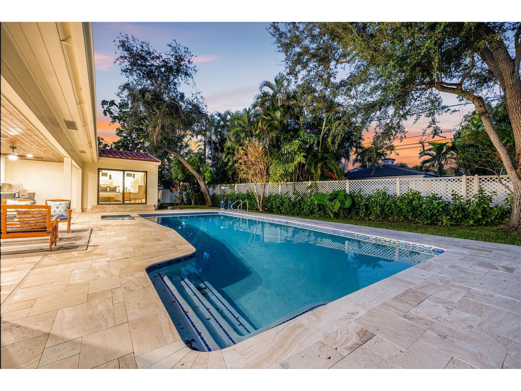 1222 Brightwaters Boulevard NE Saint Petersburg FL 33704 TB8450175 image29
