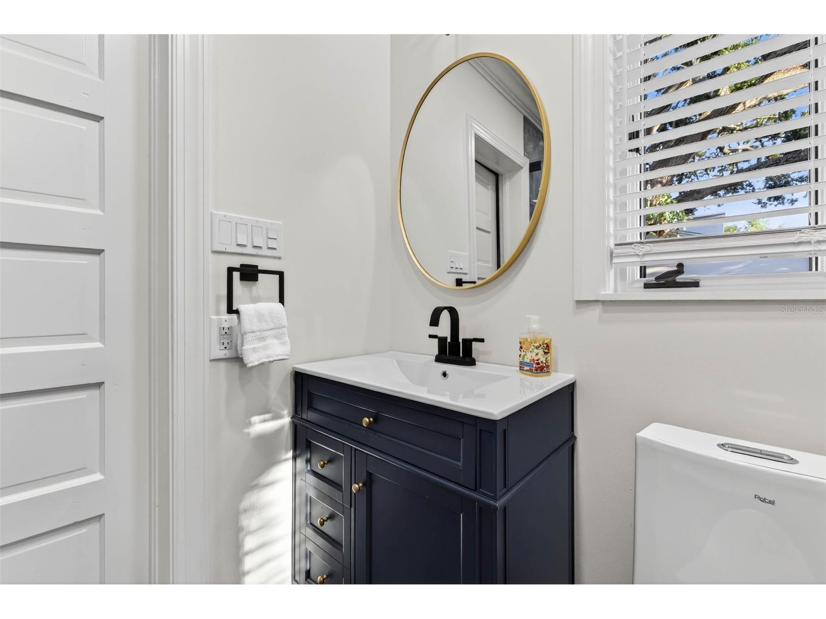 1222 Brightwaters Boulevard NE Saint Petersburg FL 33704 TB8450175 image55