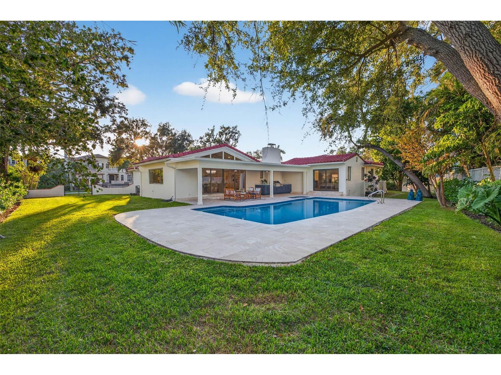 1222 Brightwaters Boulevard NE Saint Petersburg FL 33704 TB8450175 image59