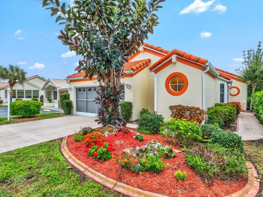 1222 Capri Isles Boulevard #33 Venice FL 34292 A4594684 image1