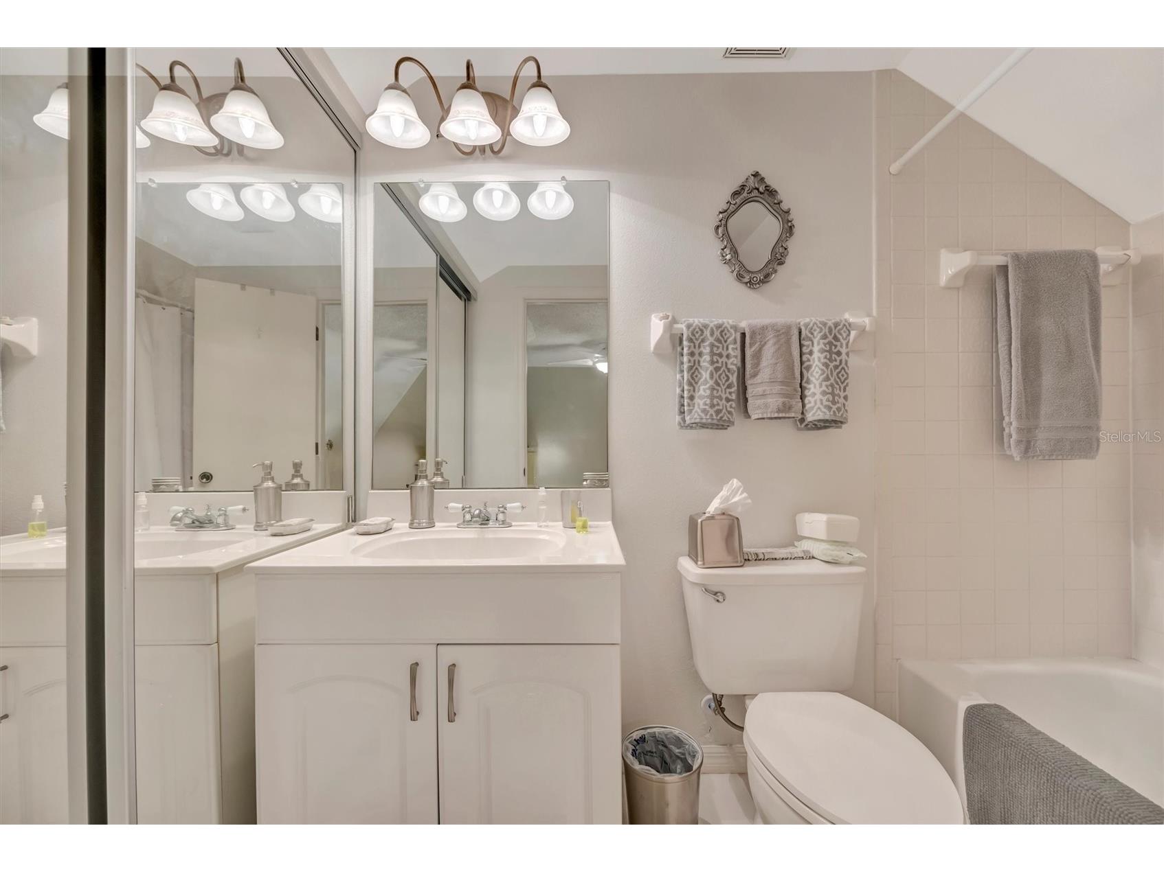 1222 Golfview Woods Drive #1222 Sun City Center FL 33573 A4678432 image48