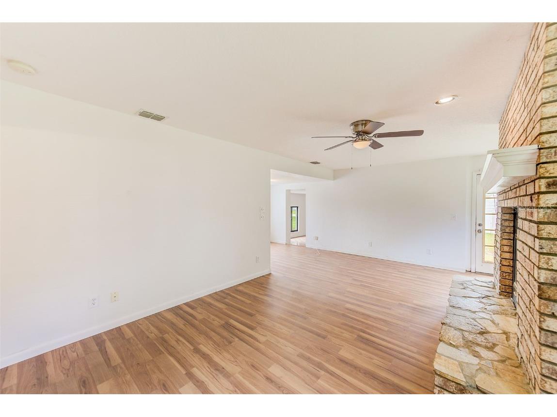 1222 Seminole Street Clearwater FL 33755 TB8424577 image10