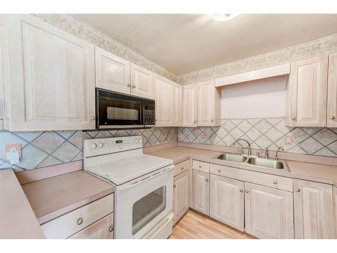 1222 Seminole Street Clearwater FL 33755 TB8424577 image13