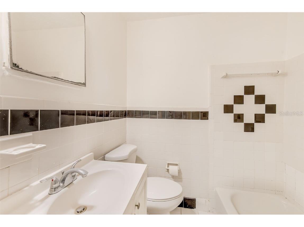 1222 Seminole Street Clearwater FL 33755 TB8424577 image22