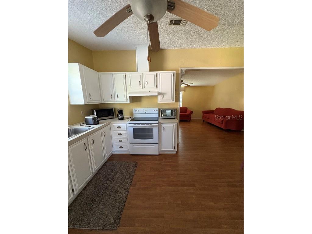 1222 Zapata Place Lady Lake FL 32159 OM712295 image5