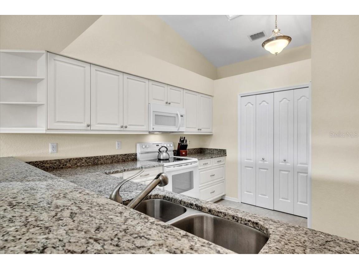 12221 SW Kingsway Circle #B2 Lake Suzy FL 34269 C7517041 image16