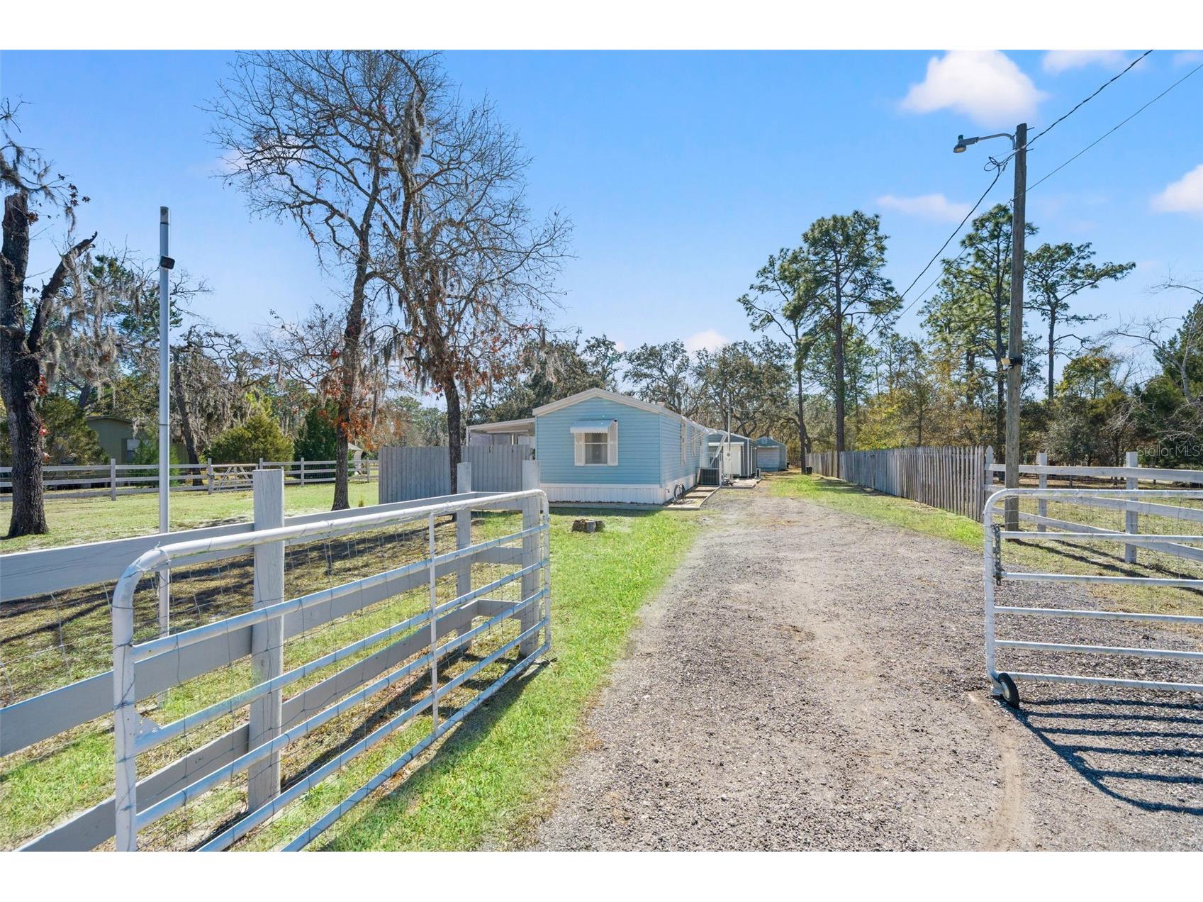 12222 Beagle Road Hudson FL 34667 W7882611 image1
