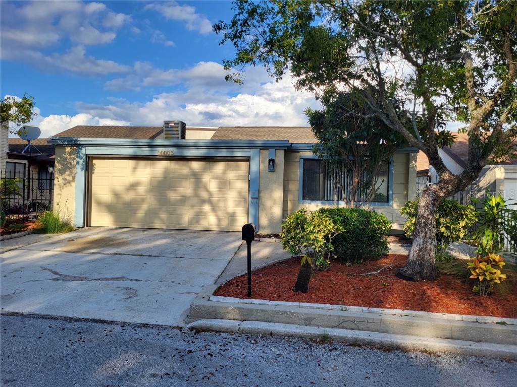 12222 Saddle Strap Row Hudson FL 34667 G5073540 image1