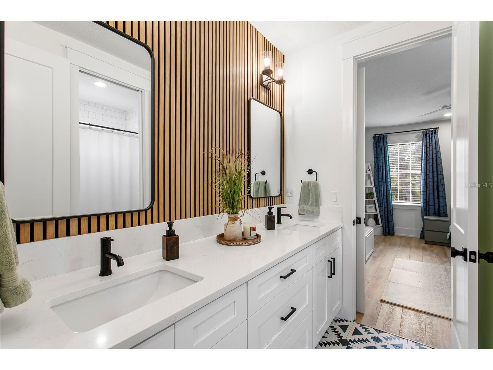1223 5th Street S Saint Petersburg FL 33701 TB8505016 image37