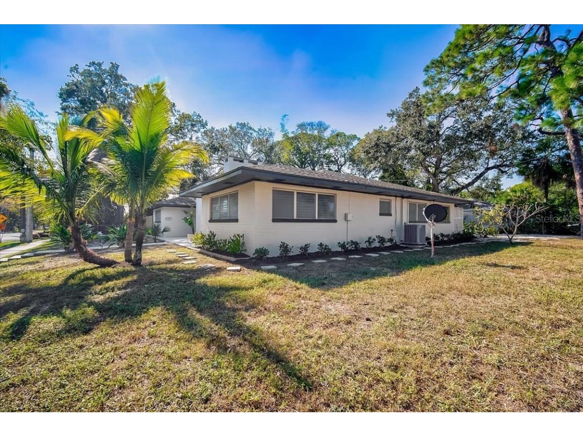 1223 Cocoanut Avenue Sarasota FL 34236 R4907766 image1