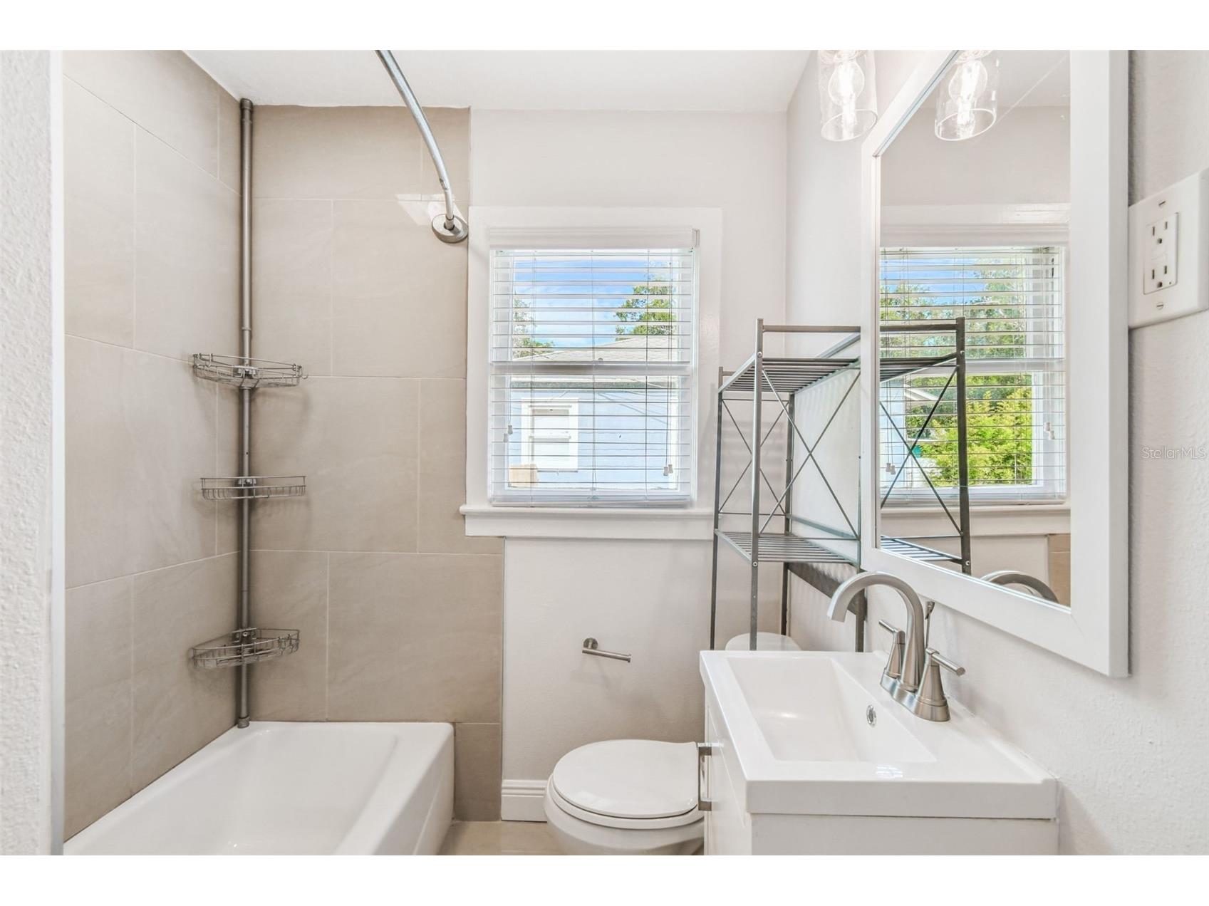 1223 E North Street Tampa FL 33604 TB8417520 image10