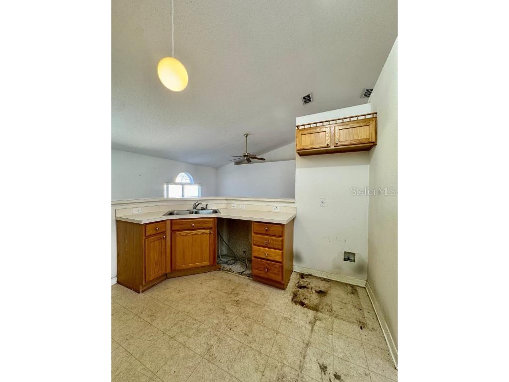 1223 Gatewood Avenue Spring Hill FL 34608 TB8457458 image8