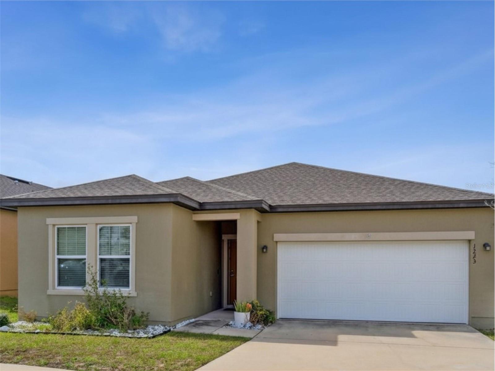 1223 Lycaste Drive Davenport FL 33837 OM725542 image1