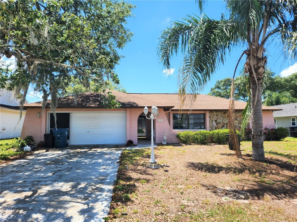 1223 Newcomb Avenue Spring Hill FL 34608 W7854599 image1