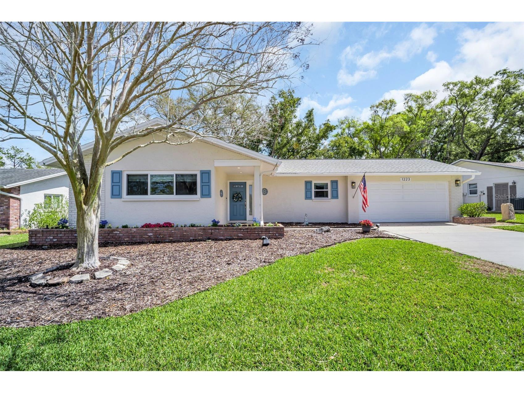 1223 Timberbrooke Drive Palm Harbor FL 34684 - LAKE TARPON TB8483228 image1