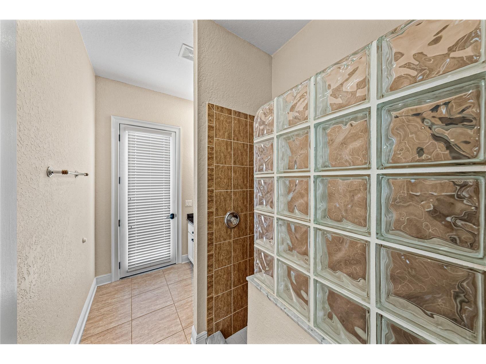 12231 Woodlands Circle Dade City FL 33525 TB8486737 image40