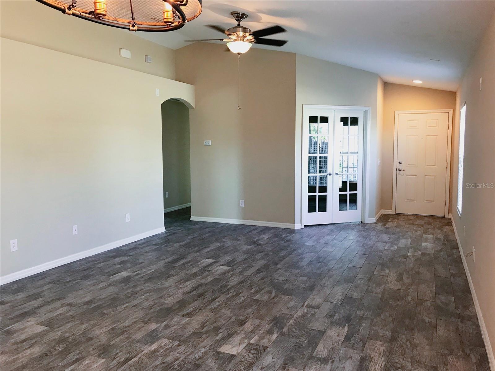 12232 Canyon Boulevard Spring Hill FL 34610 TB8508337 image3