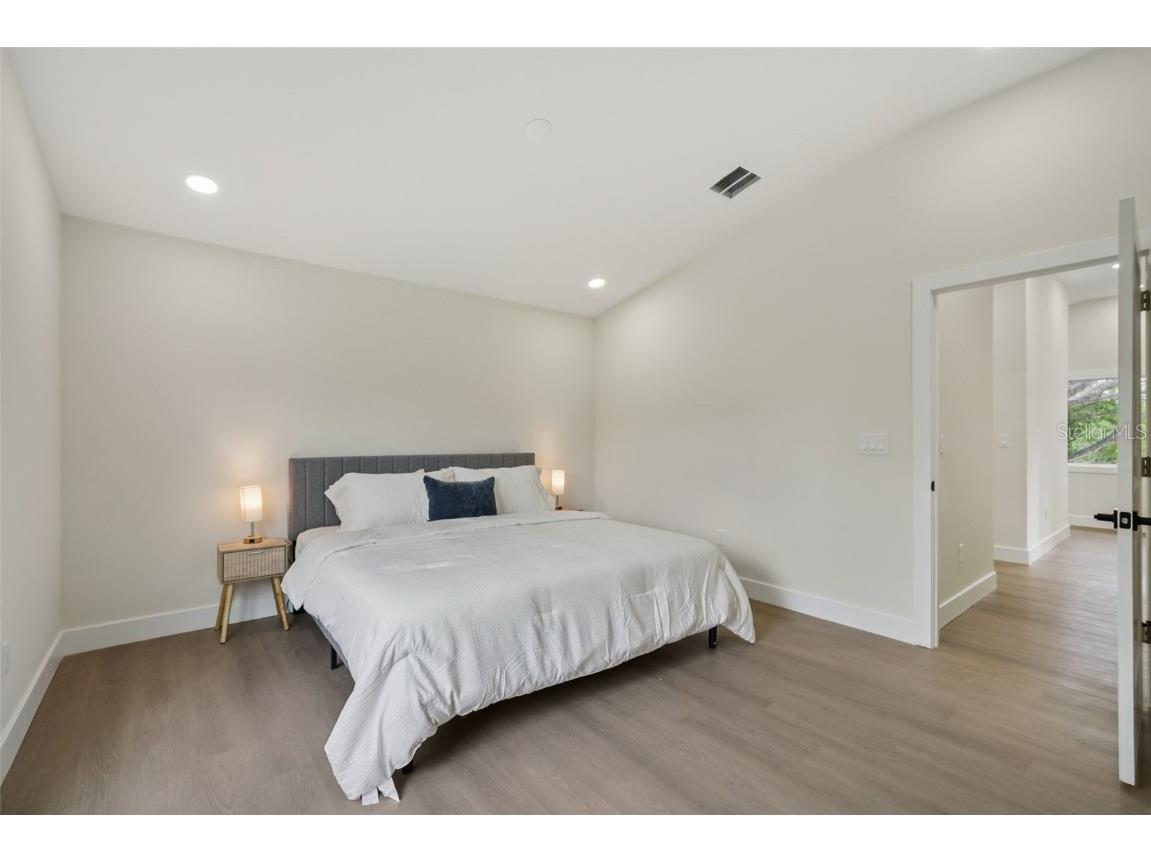 12236 Land Street Largo FL 33773 TB8397357 image25