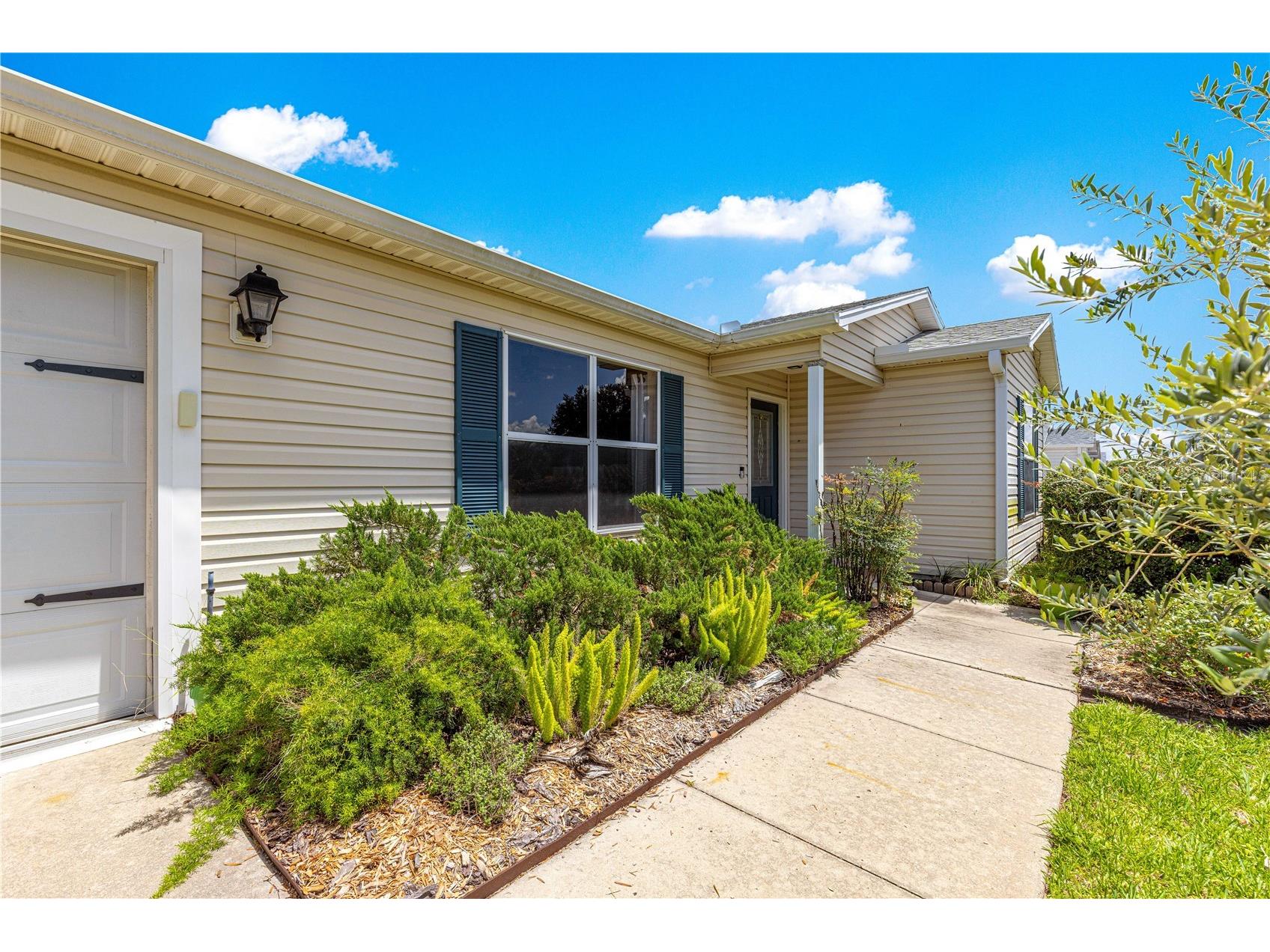 1224 Ballesteros Drive The Villages FL 32162 G5098093 image1