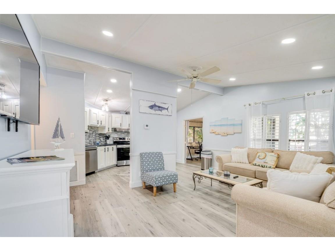 1224 Dustin Drive Lady Lake FL 32159 OM707875 image14