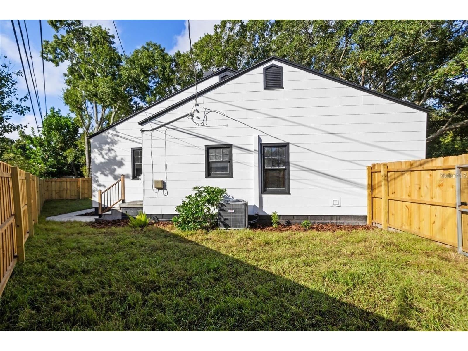 1224 Greenwood Avenue N Saint Petersburg FL 33704 TB8509885 image25