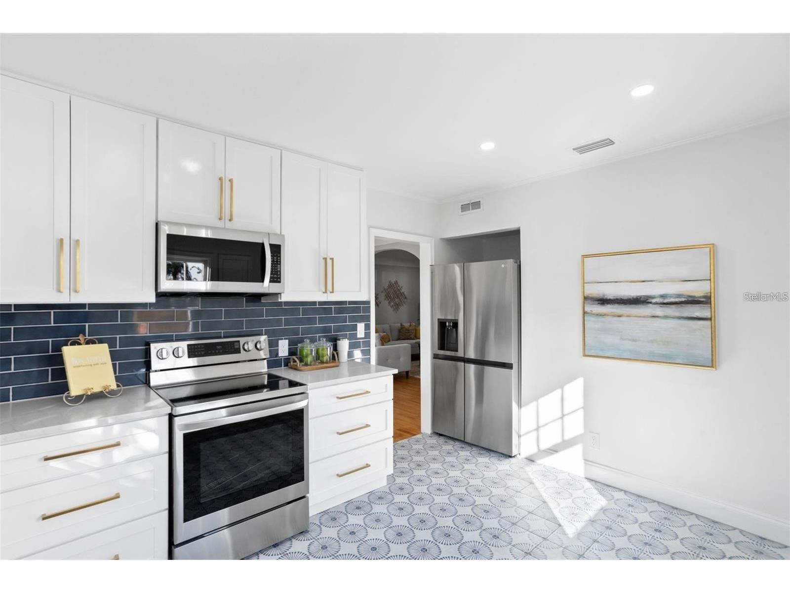 1224 Greenwood Avenue N Saint Petersburg FL 33704 TB8509885 image7