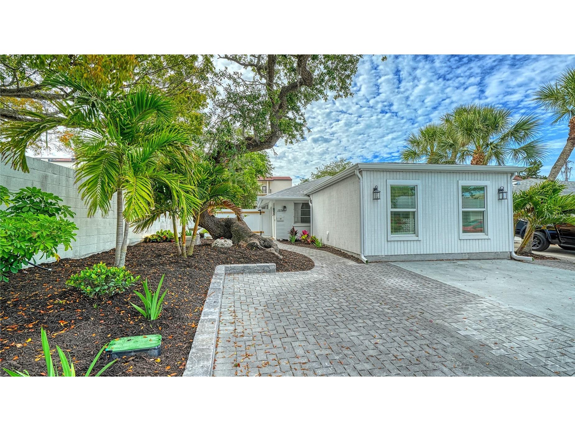1224 Moonmist Circle #S-3 Sarasota FL 34242 A4690713 image1