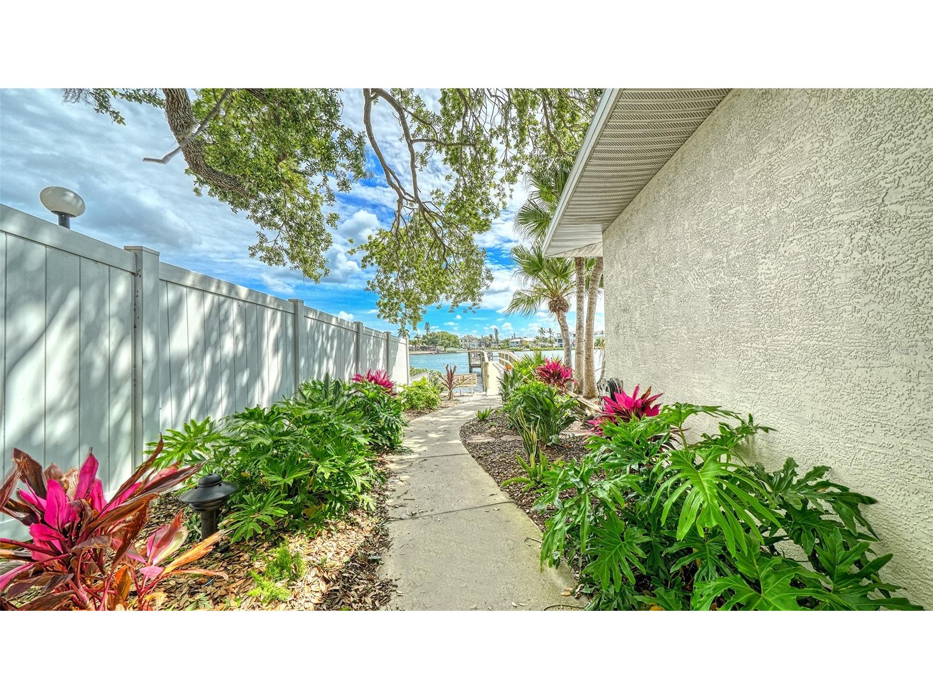 1224 Moonmist Circle #S-3 Sarasota FL 34242 A4690713 image42