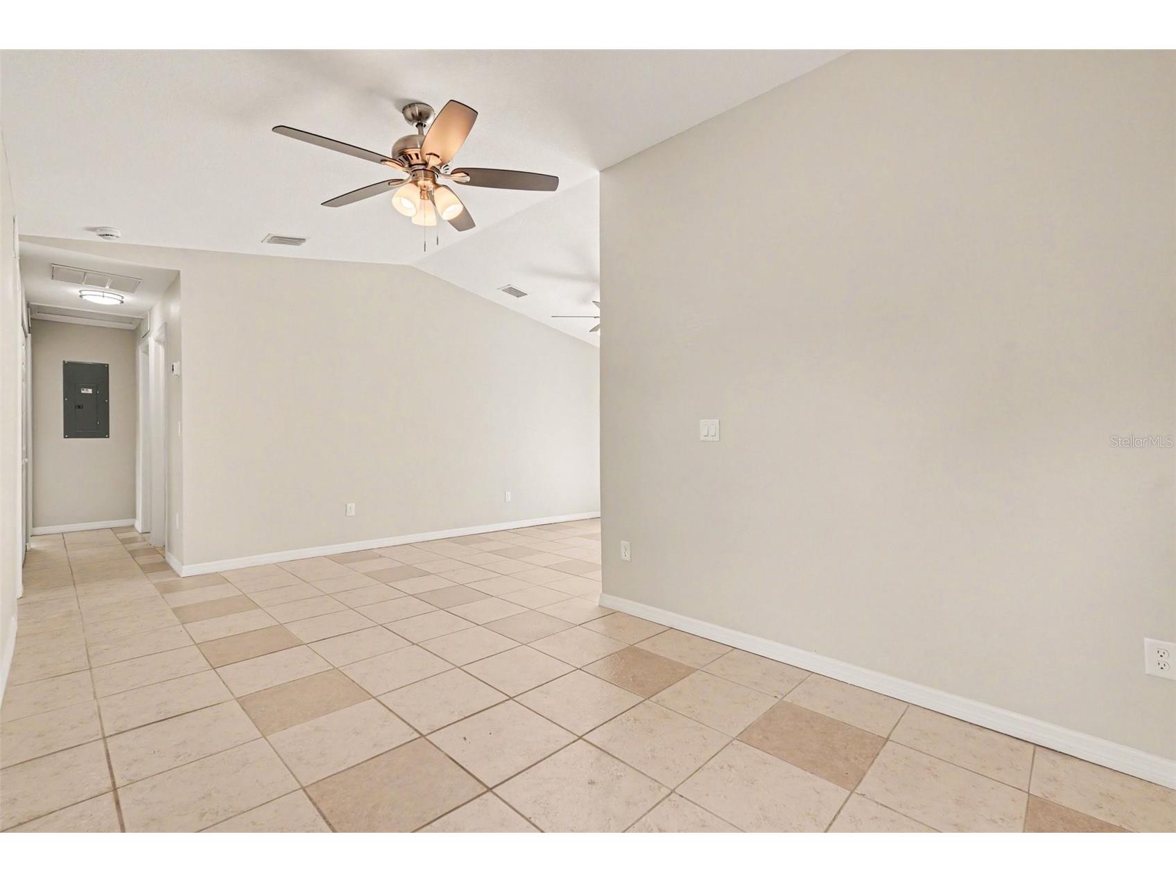 1224 Oak Valley Drive Seffner FL 33584 O6419867 image4