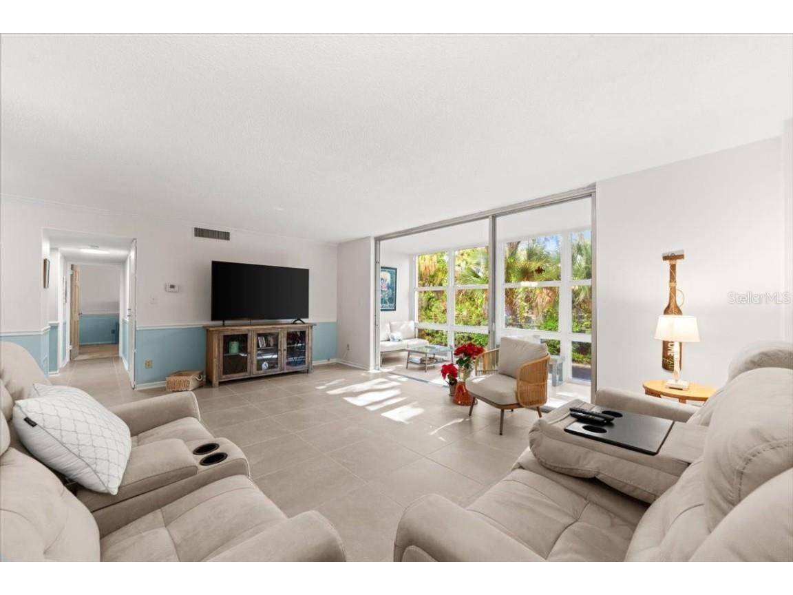 1224 S Peninsula Drive #104 Daytona Beach FL 32118 V4944196 image9