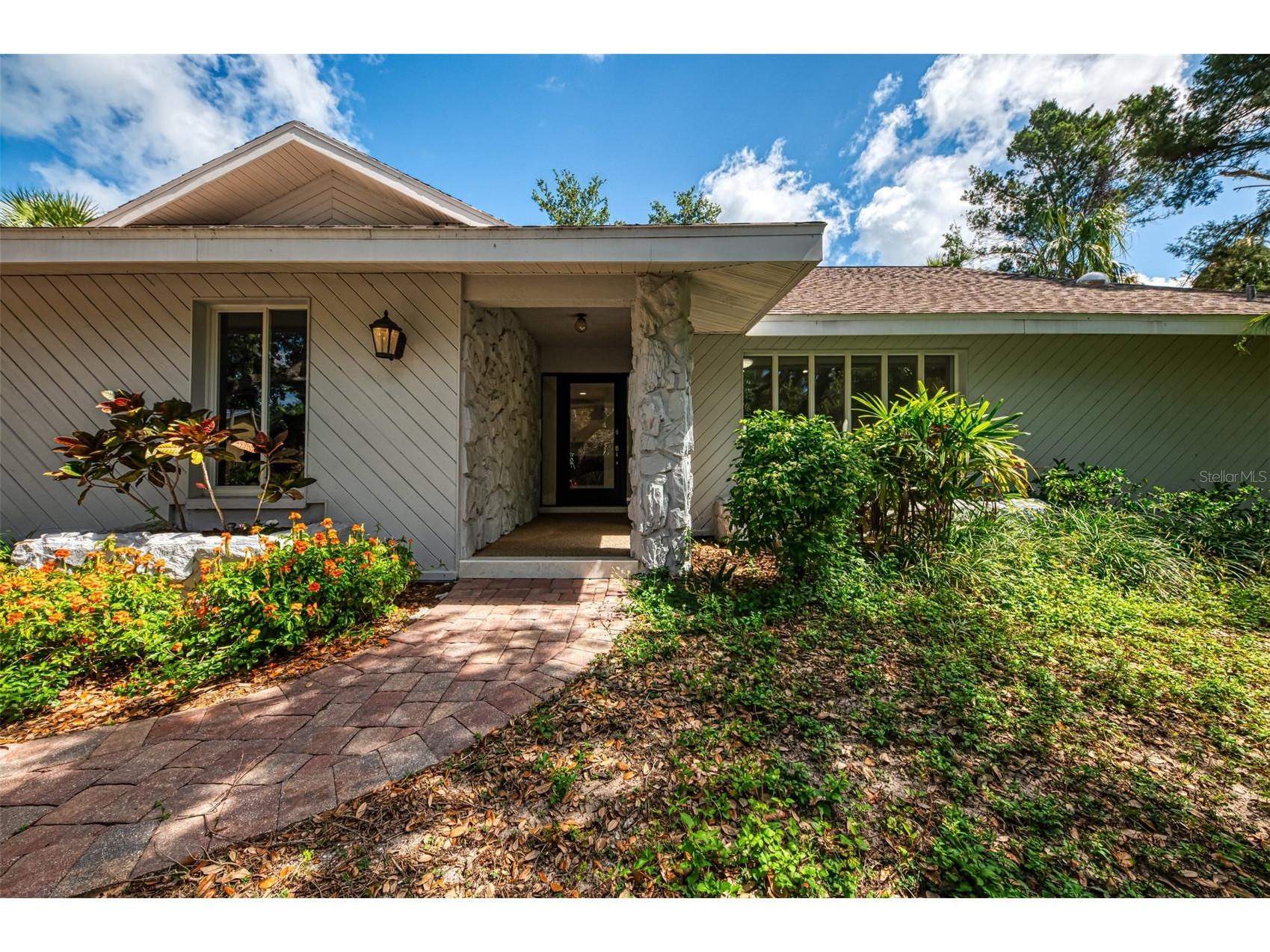 1224 S View Drive Sarasota FL 34242 A4681211 image1
