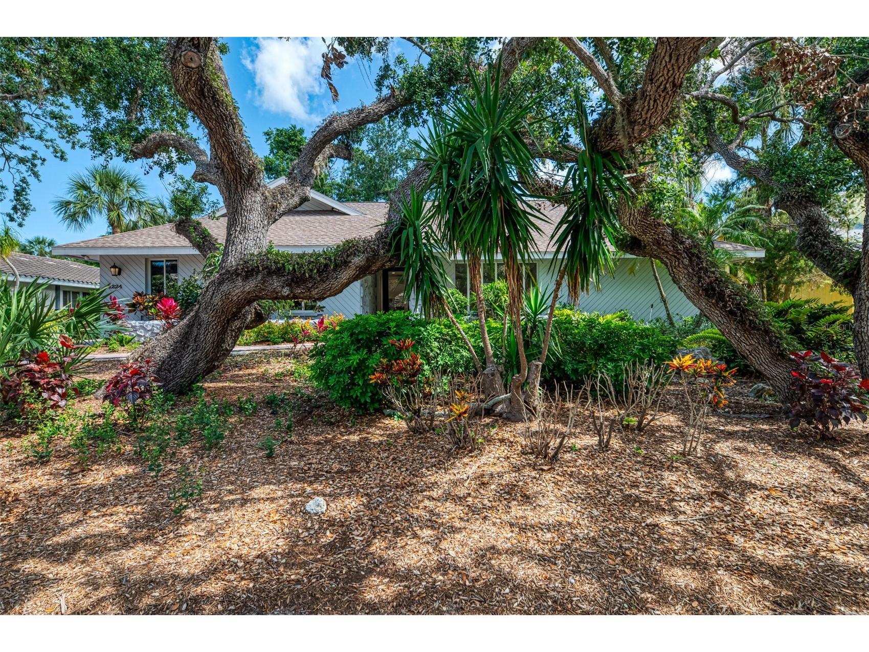 1224 S View Drive Sarasota FL 34242 A4681211 image2