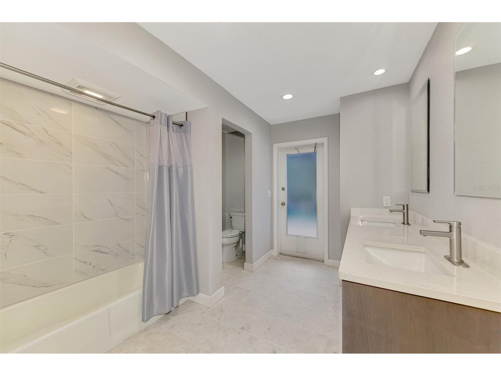 1224 S View Drive Sarasota FL 34242 A4681211 image32