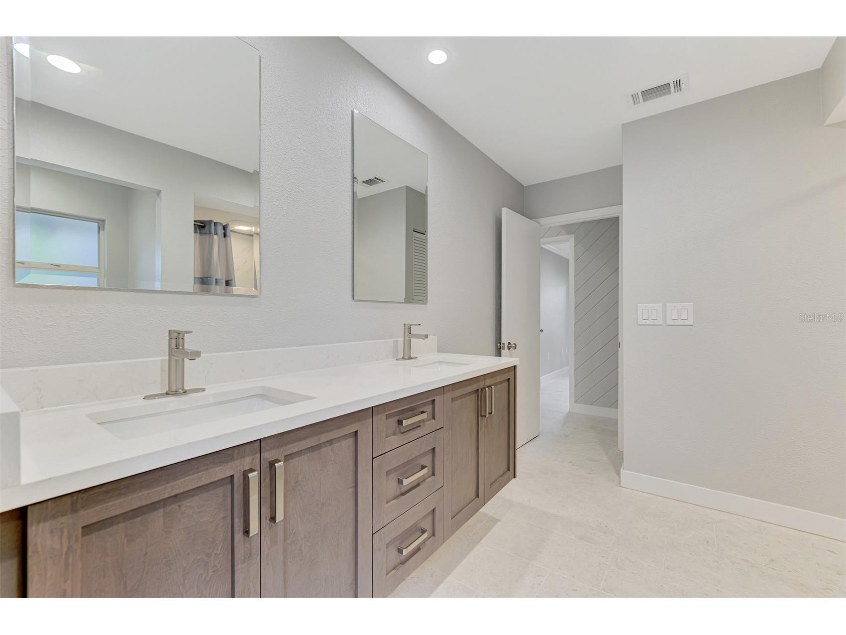 1224 S View Drive Sarasota FL 34242 A4681211 image34