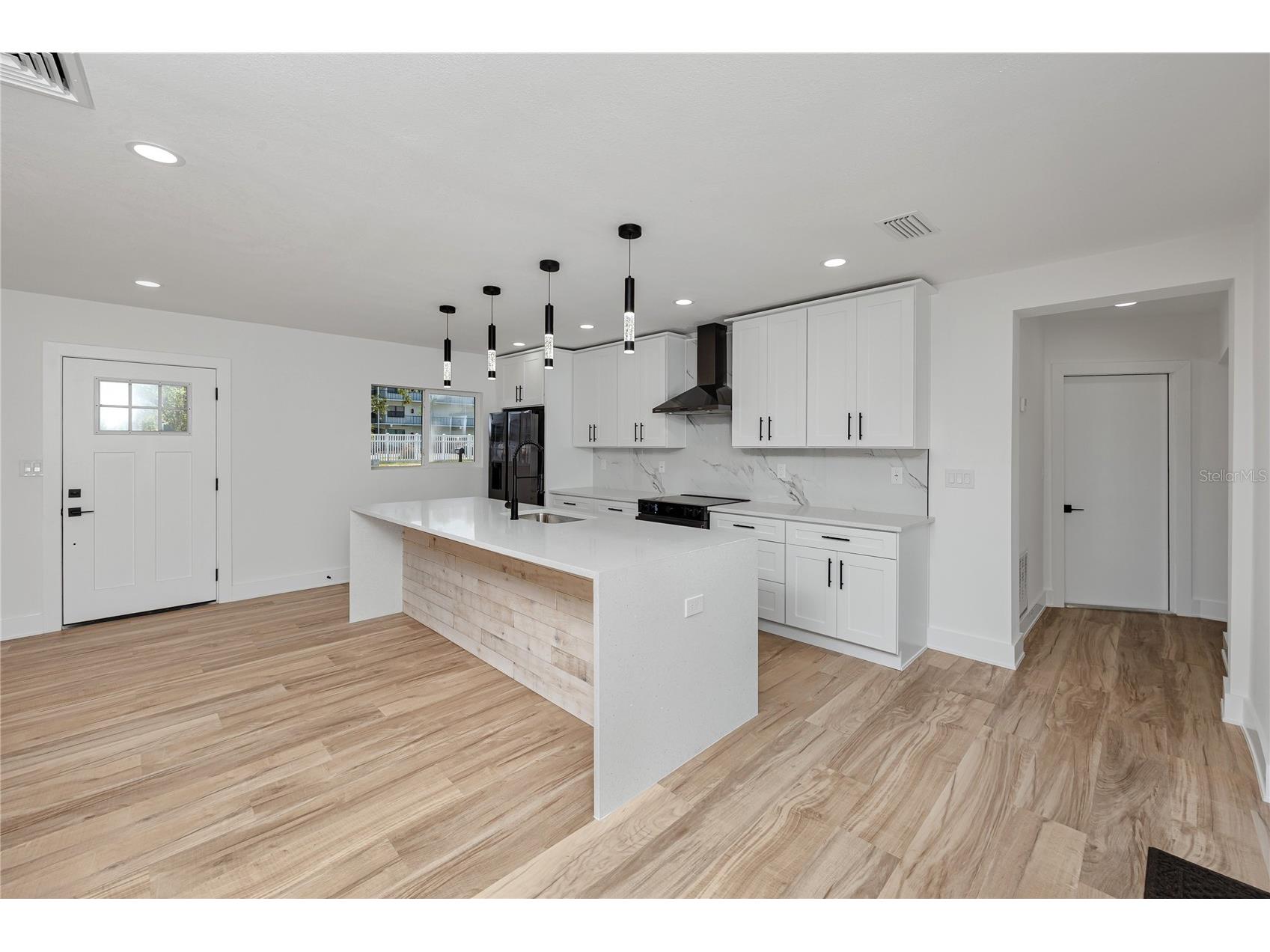 12240 143rd Street Largo FL 33774 TB8509074 image11