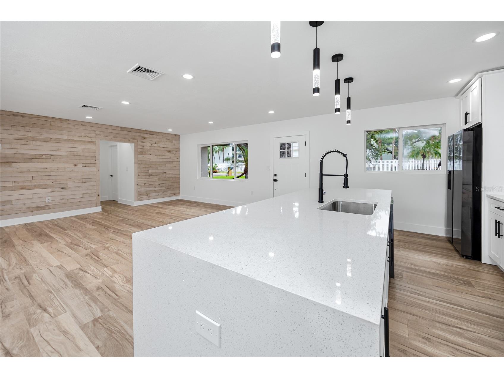 12240 143rd Street Largo FL 33774 TB8509074 image9