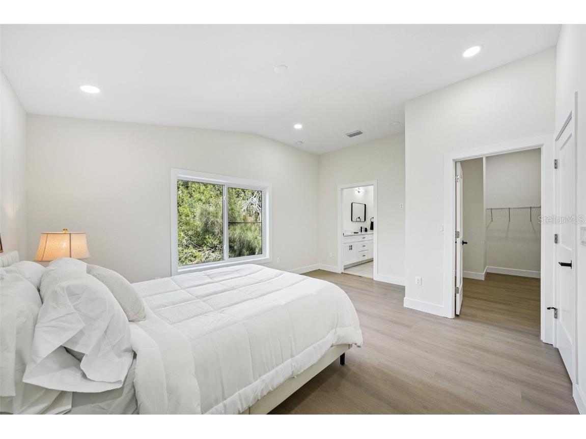 12240 Land Street Largo FL 33773 TB8397356 image24