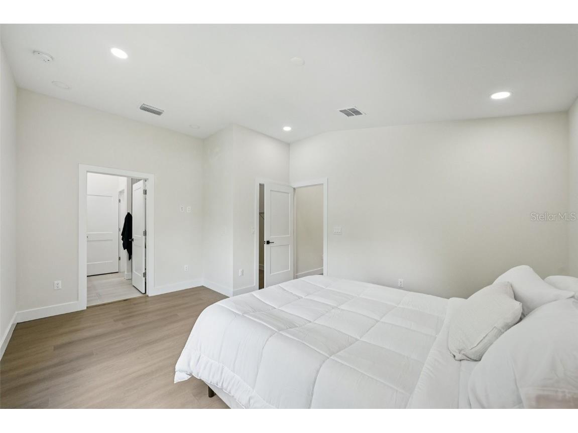 12240 Land Street Largo FL 33773 TB8397356 image29