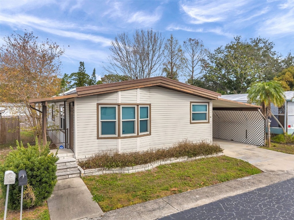 12240 Seminole Boulevard #13 Largo FL 33778 A4634743 image1