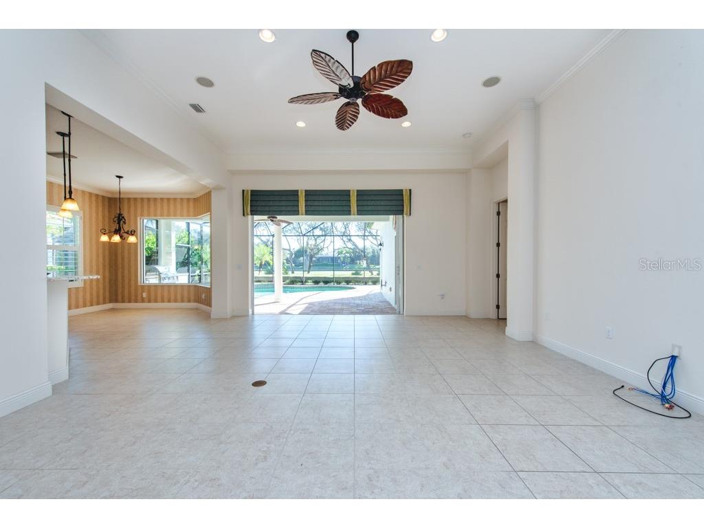 12240 Thornhill Court Lakewood Ranch FL 34202 TB8438401 image4