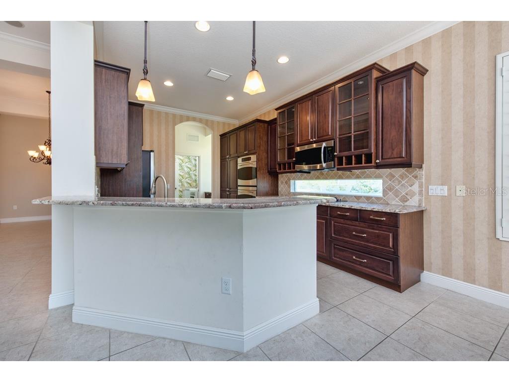 12240 Thornhill Court Lakewood Ranch FL 34202 TB8438401 image8