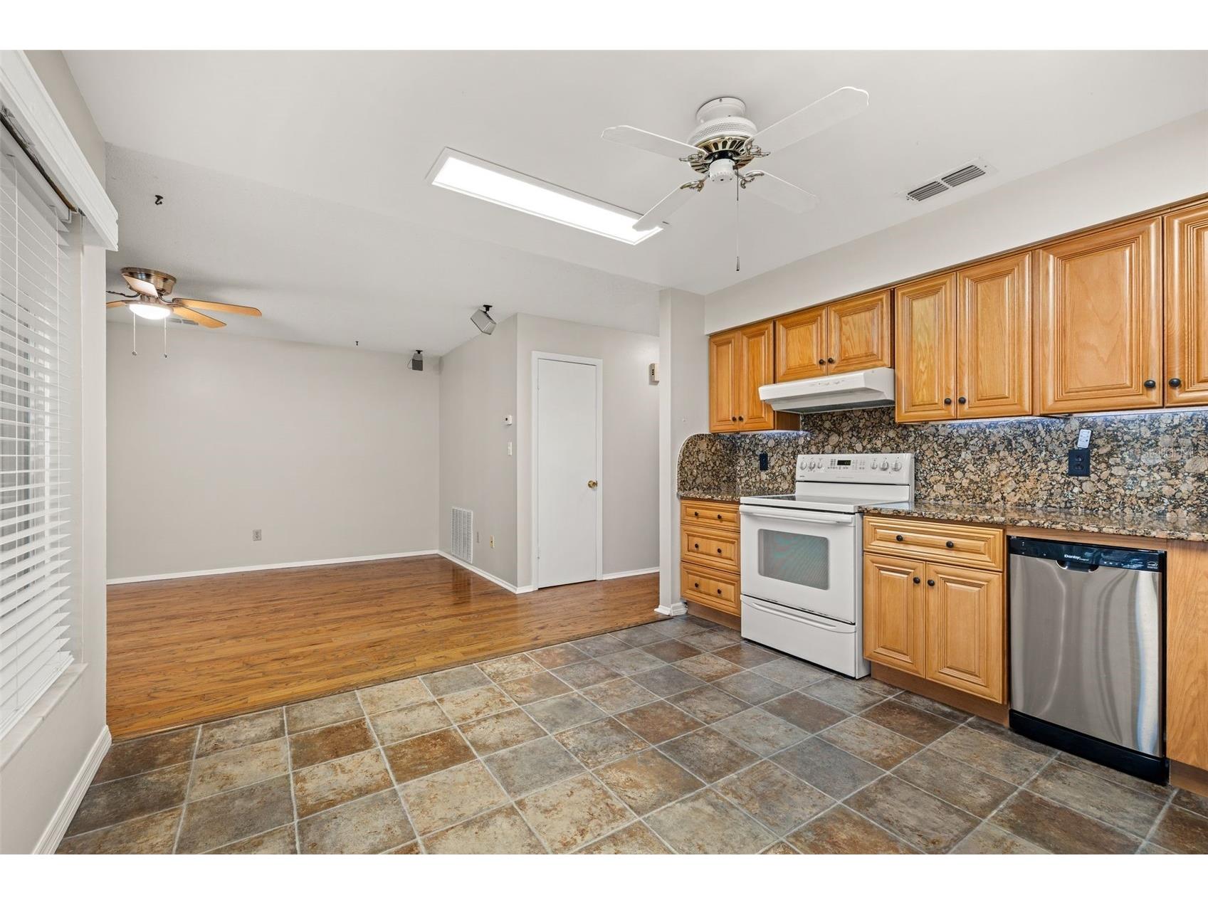 12242 Pantar Street Orlando FL 32837 O6412361 image14