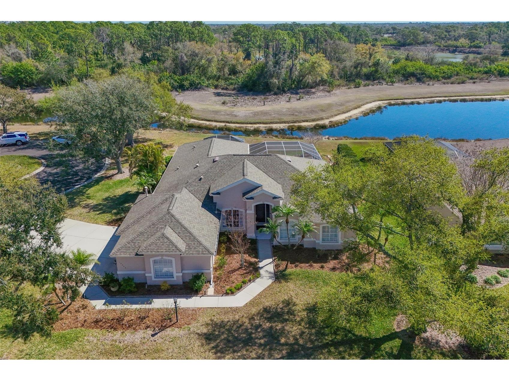 12246 Clubhouse Drive Lakewood Ranch FL 34202 A4684061 image1