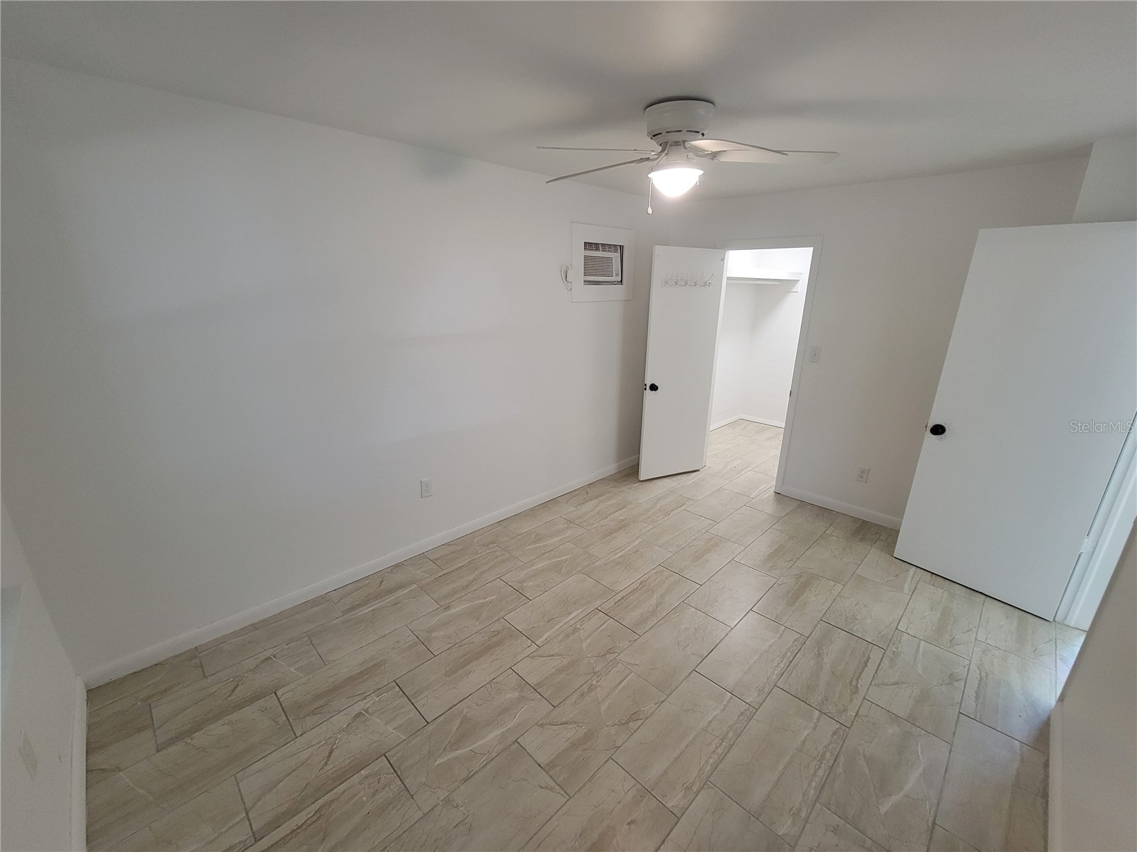 1225 1/2 Bermuda Street Clearwater FL 33755 TB8486260 image3